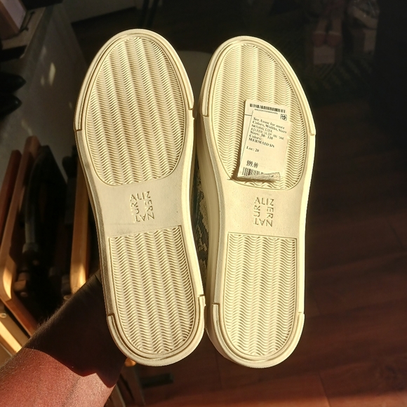 Naturalizer - Picture 5 of 5